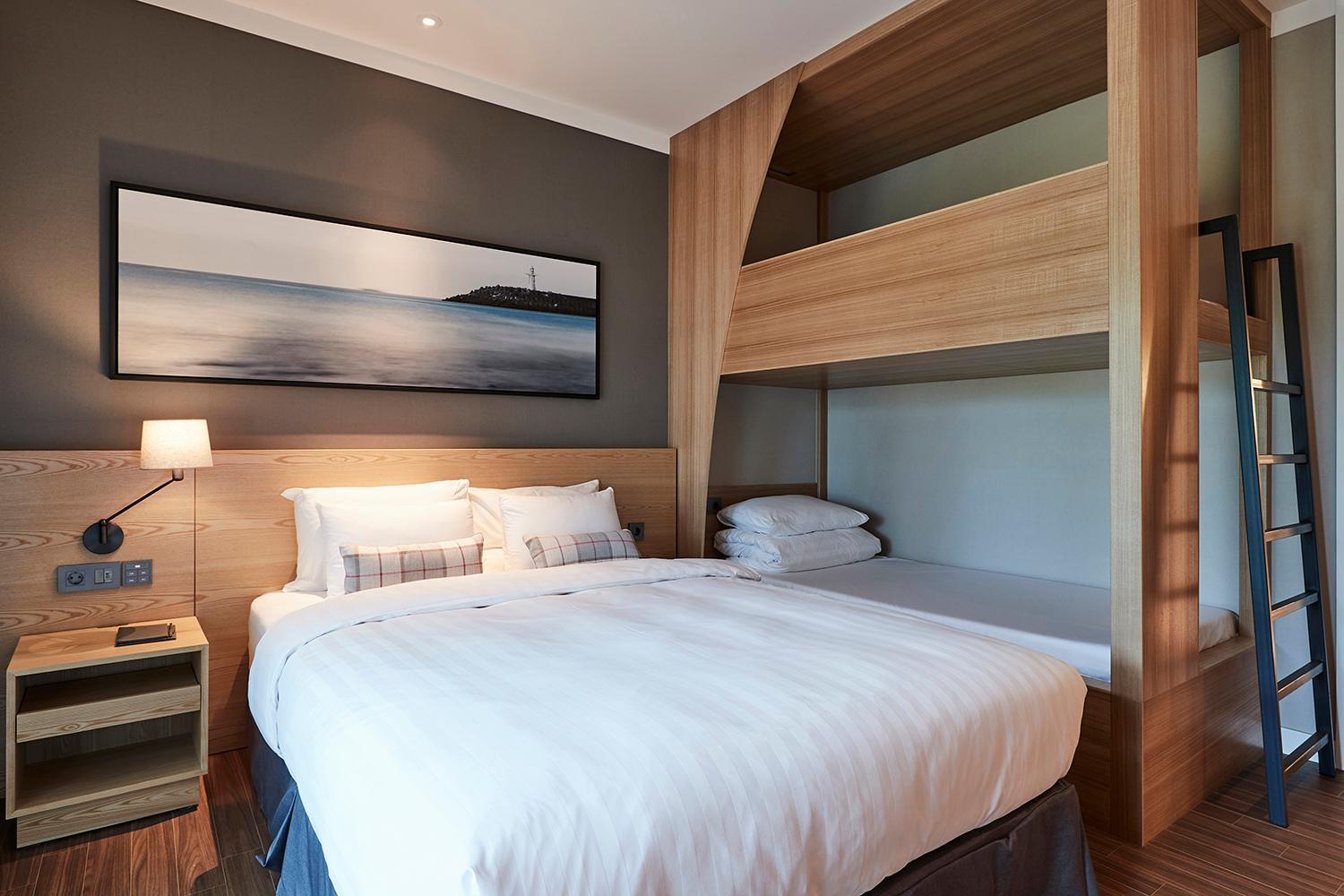 The Suites Hotel Jeju Seogwipo Esterno foto